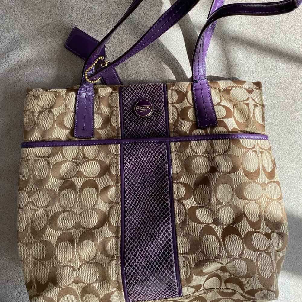 Coach purse